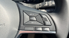 Nissan Juke 1.0 DiG-T N-Connecta 5dr Petrol Hatchback